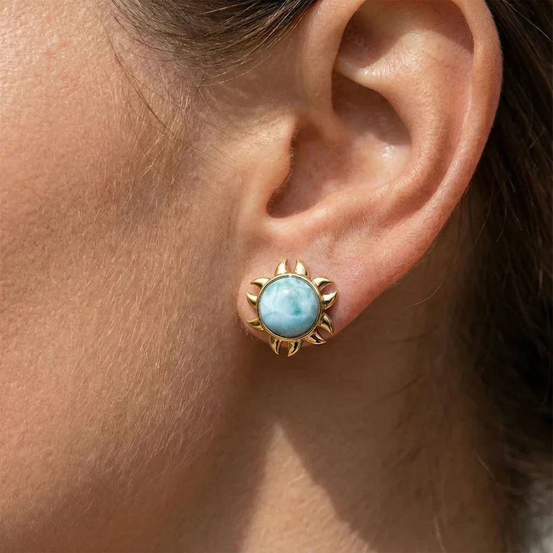 How to Use Larimar for Chakra Healing & Positive Energy!